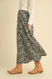 Aemi+Co Leopard Midi Skirt | Daverri Fashions