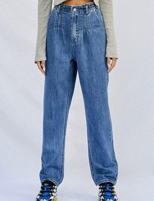 MEDIUM Super High Rise Pleated Mom Jeans | Jeans Daverri Fashions