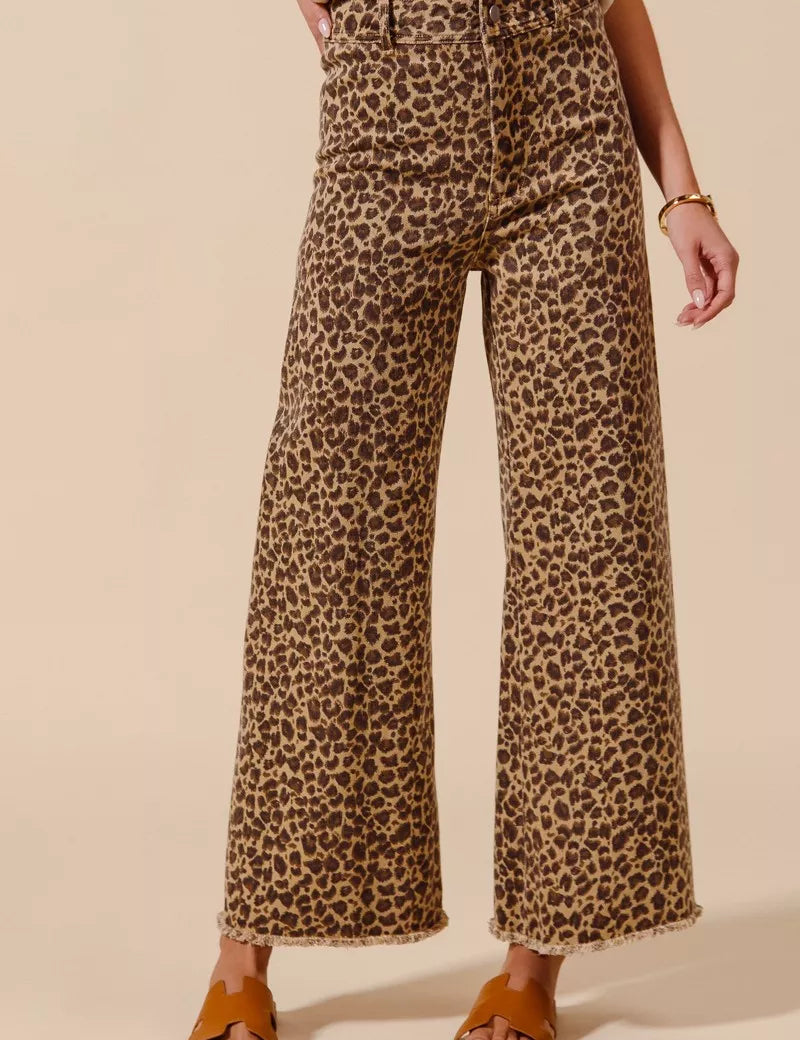 SO ME Mid Rise Leopard Twill Frayed Hem Wide Leg Pants | Daverri Fashions