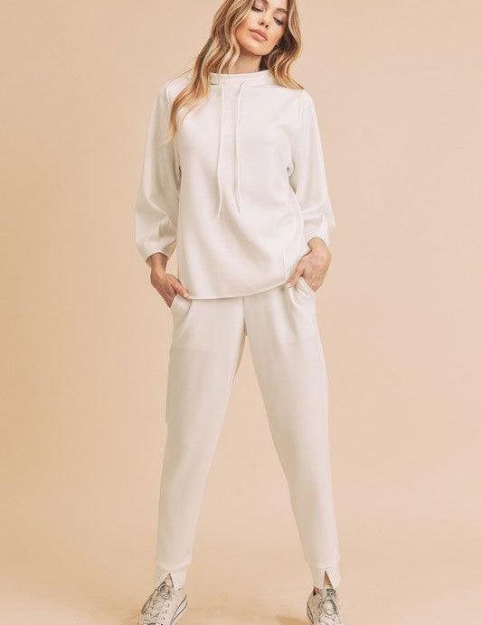 WHITE Aemi+Co Mock Neck Pullover Top | Tops Daverri Fashions