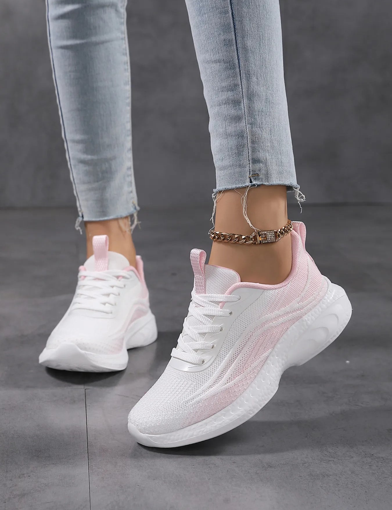 White Powder Gradient Lace Up Mesh Breathable Athletic Sneakers | Sneakers Daverri Fashions