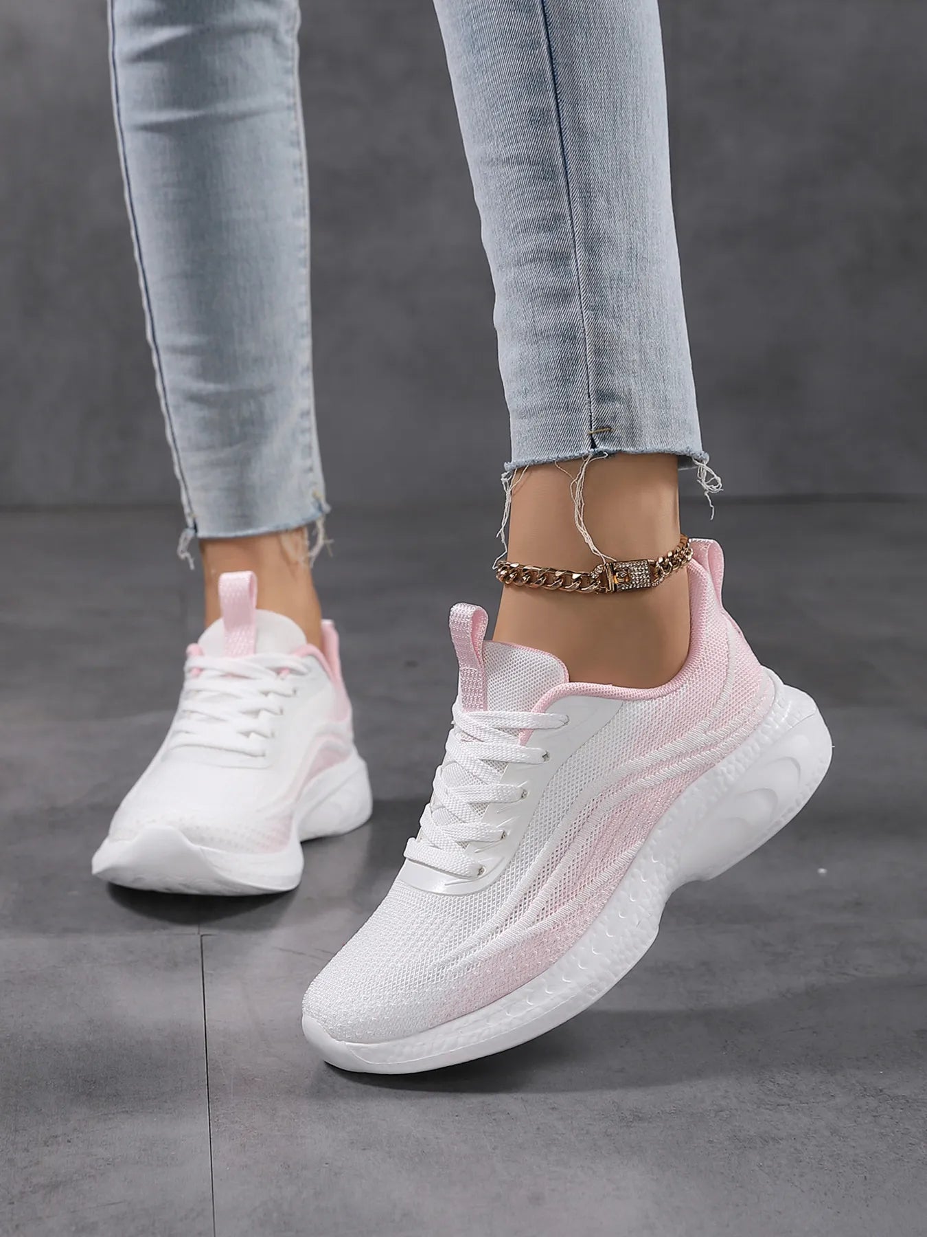 White Powder Gradient Lace Up Mesh Breathable Athletic Sneakers | Sneakers Daverri Fashions