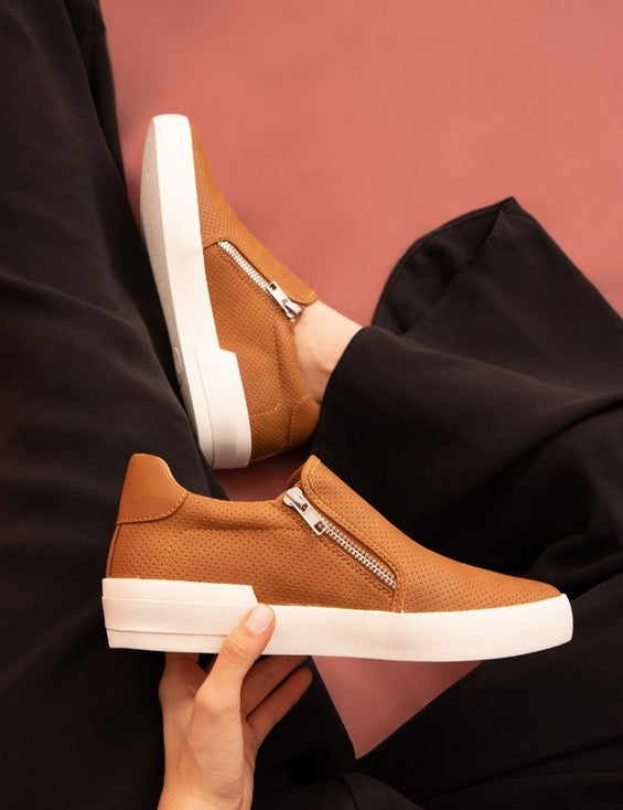 Zion 2 Sneakers | Sneakers Daverri Fashions