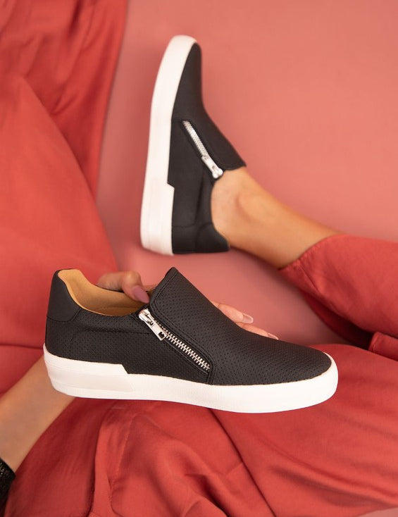 Black Zion 2 Sneakers | Sneakers Daverri Fashions