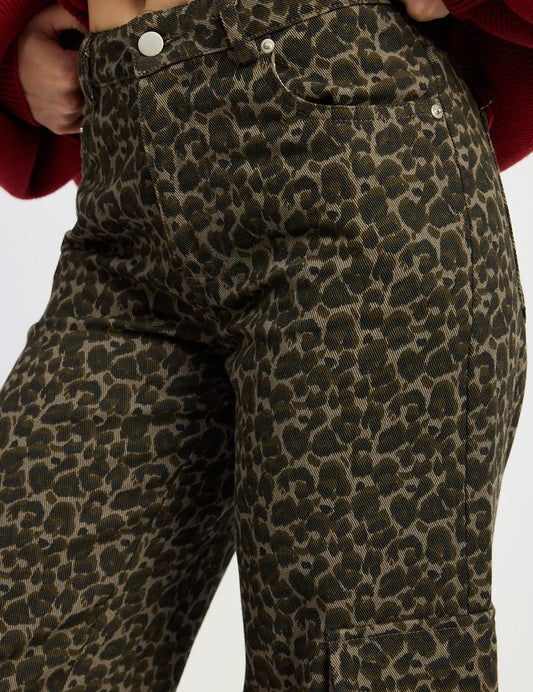 MID RISE WIDE LEG CARGO PANTS | Cargo Pants Daverri Fashions