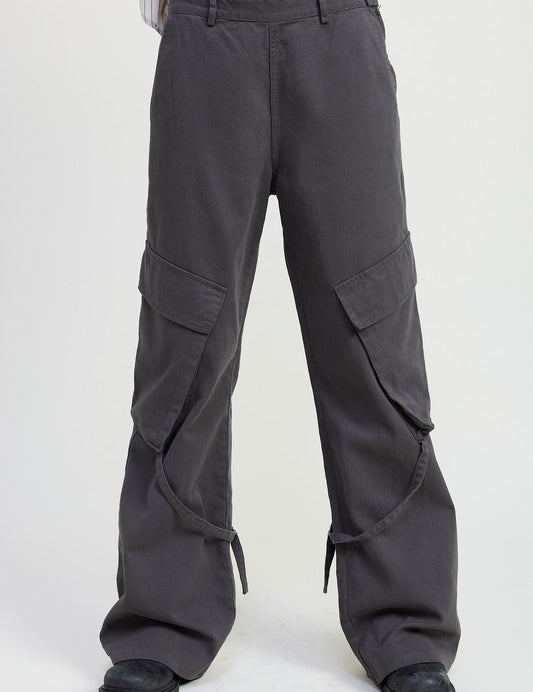 CARGO PANTS WITH POCKET DETAIL | Daverri Fashions