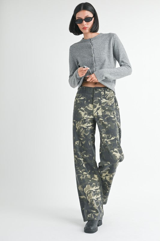 STRAIGHT LEG PANTS WITH POCKETS | Daverri Fashions