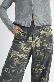 STRAIGHT LEG PANTS WITH POCKETS | Daverri Fashions