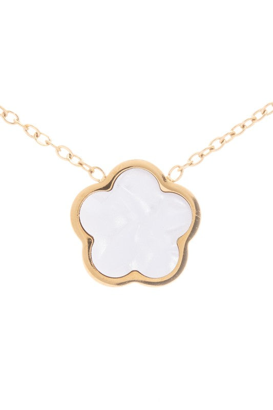 MOP Clover Station Necklace | Necklaces Daverri Fashions
