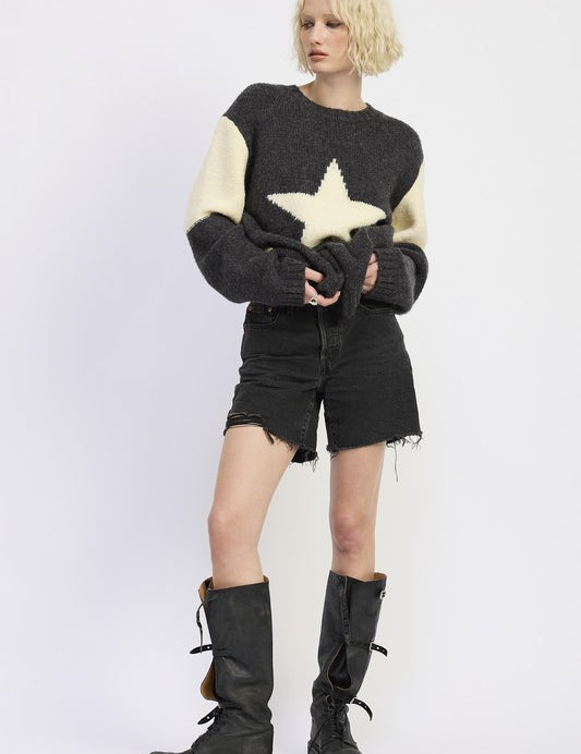 Oversized Sweater with Star Print | Sweaters Daverri Fashions
