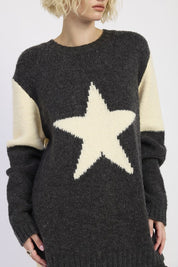 Oversized Sweater with Star Print | Sweaters Daverri Fashions