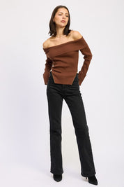 RIBBED OFF SHOULDER SWEATER WITH ZIPPER | Sweaters Daverri Fashions