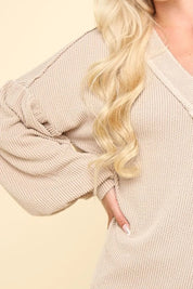 VERY J Two Tone Ribbed V-Neck Exposed Seam Top | Knit Tops Daverri Fashions