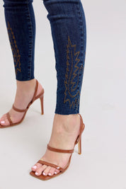 Judy Blue Full Size Embroidered High Rise Skinny Jeans Plus Size | Jeans Daverri Fashions