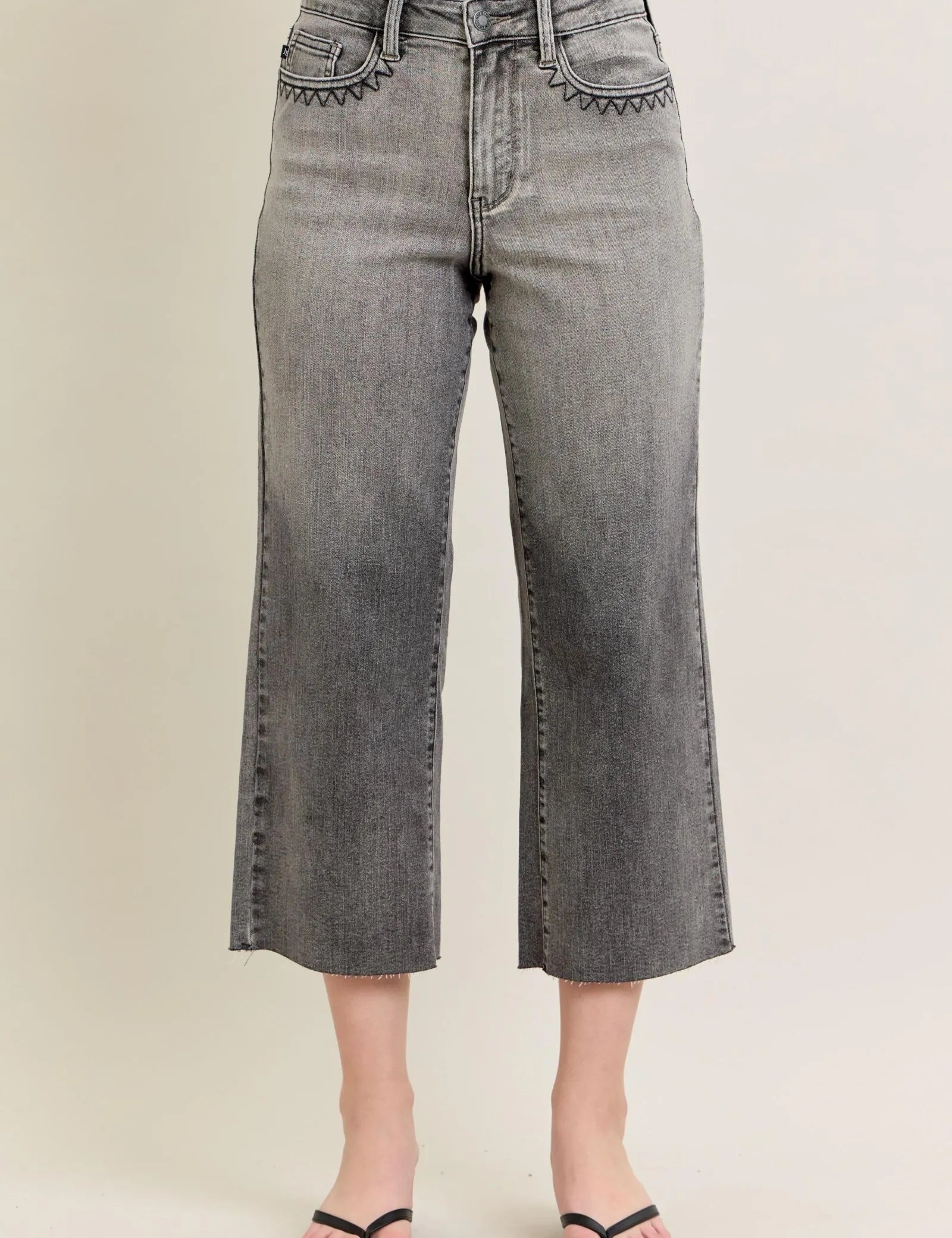 Gray Judy Blue Full Size Wide Leg Capris Jeans Plus Size | Capris Jeans Daverri Fashions