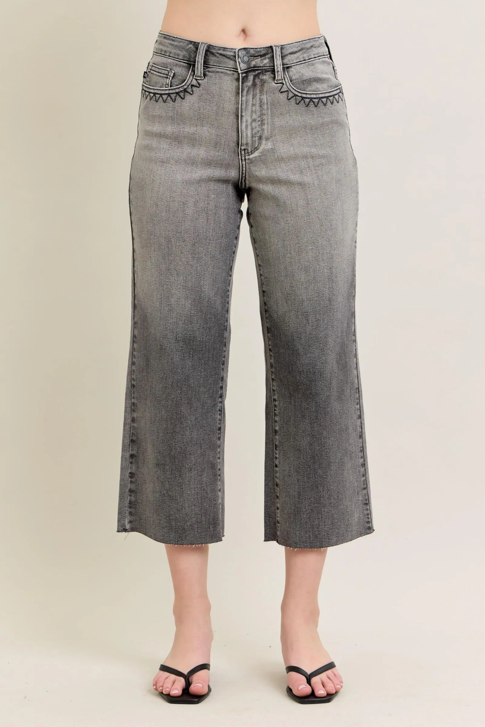 Gray Judy Blue Full Size Wide Leg Capris Jeans Plus Size | Capris Jeans Daverri Fashions