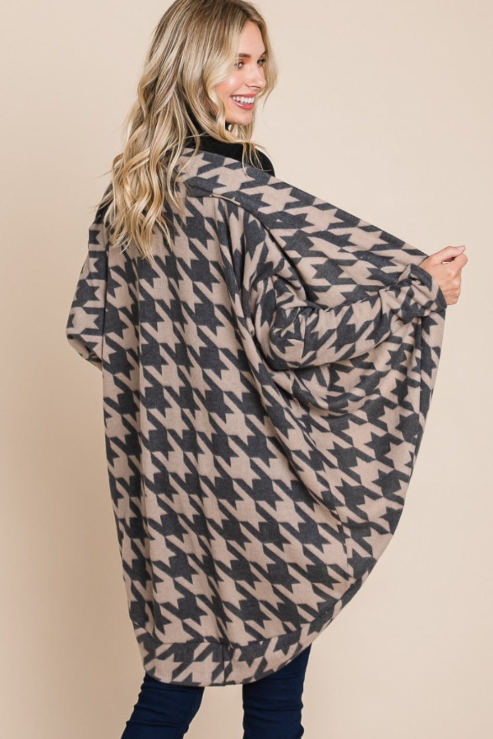 BOMBOM Houndstooth Open Front Cocoon Knit Cardigan | Cardigans Daverri Fashions