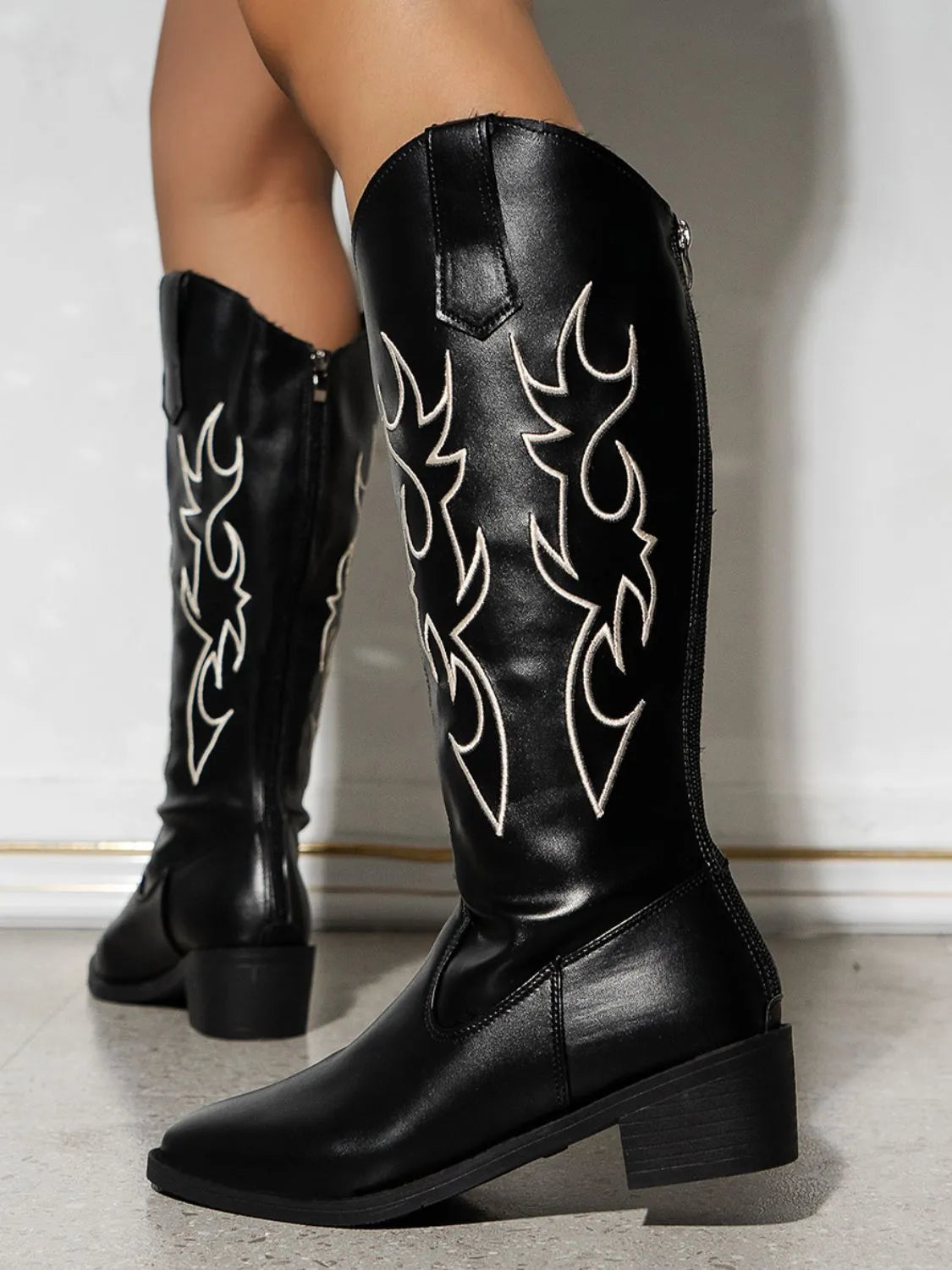 Black Round Toe Block Heels Boots | Boots Daverri Fashions
