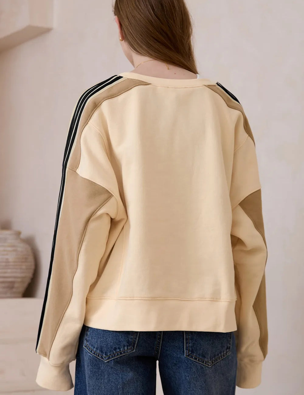 Contrast Round Neck Long Sleeve Sweatshirt | Sweatshirts Daverri Fashions