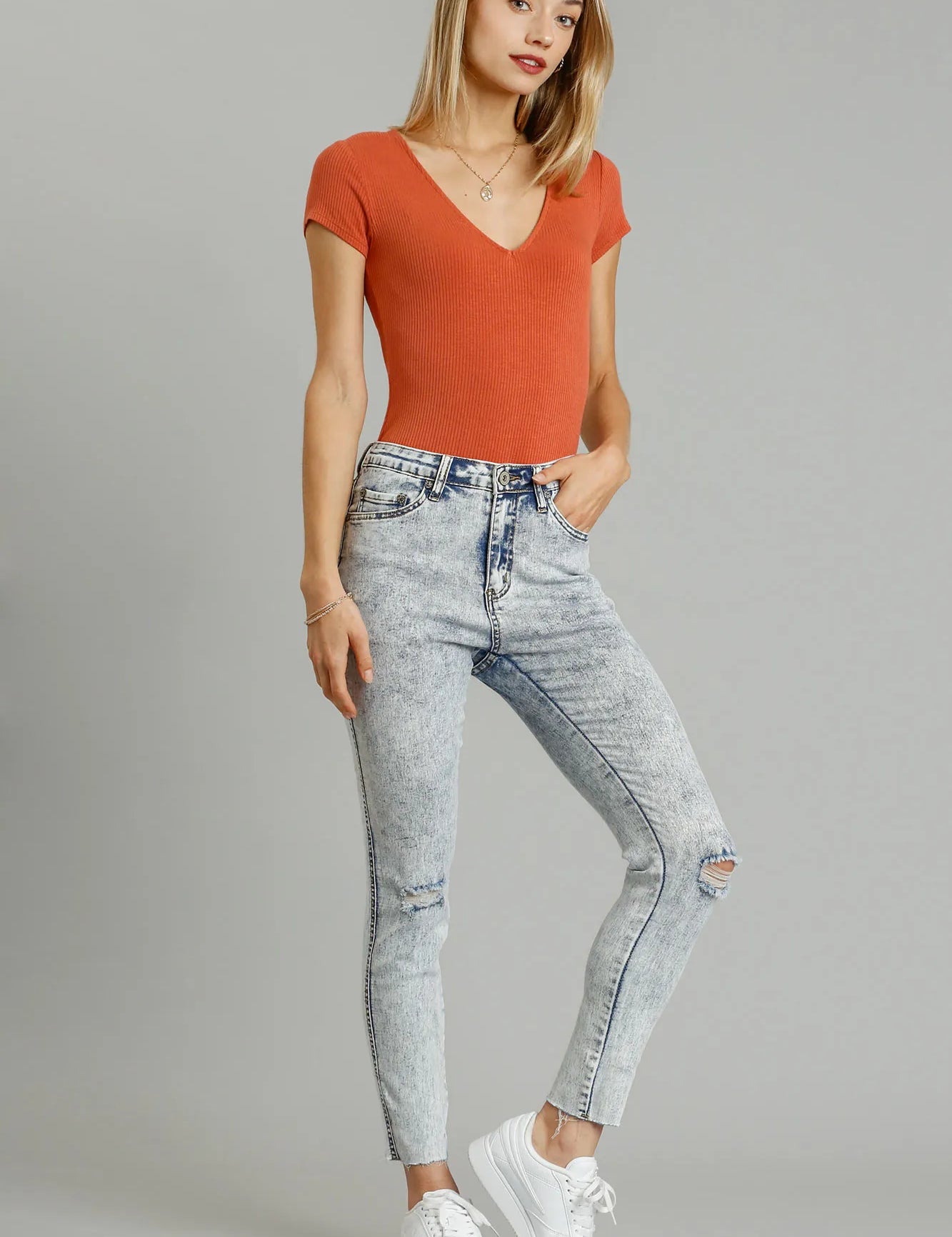 LT. DENIM Umgee 5-Pockets Distressed Detail Stretch Denim Skinny Jeans with Unfinished Hem | Jeans Daverri Fashions