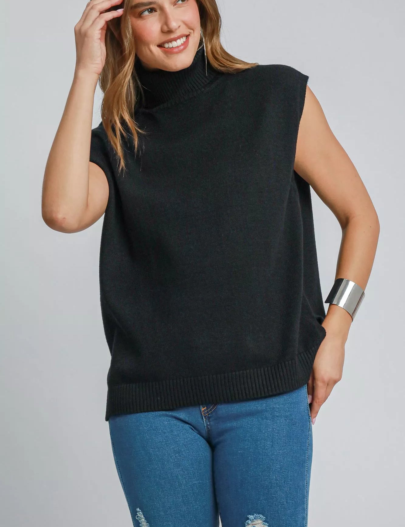 Black Umgee High-Low Turtleneck Sleeveless Sweater Top | Sweaters Daverri Fashions