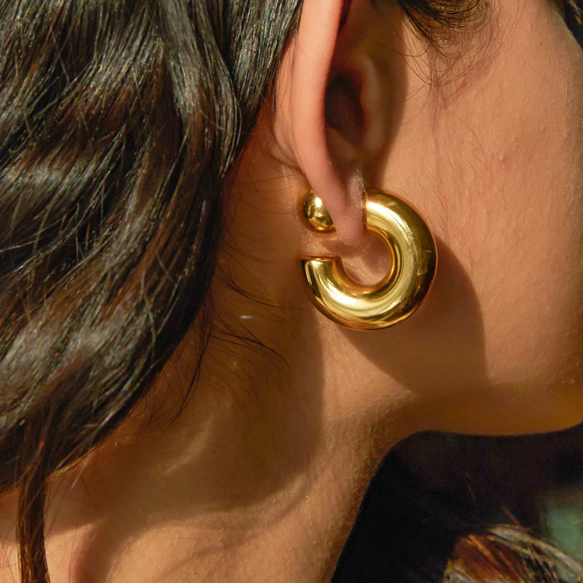 18K Gold-Plated C-Hoop Earrings | Earrings Daverri Fashions