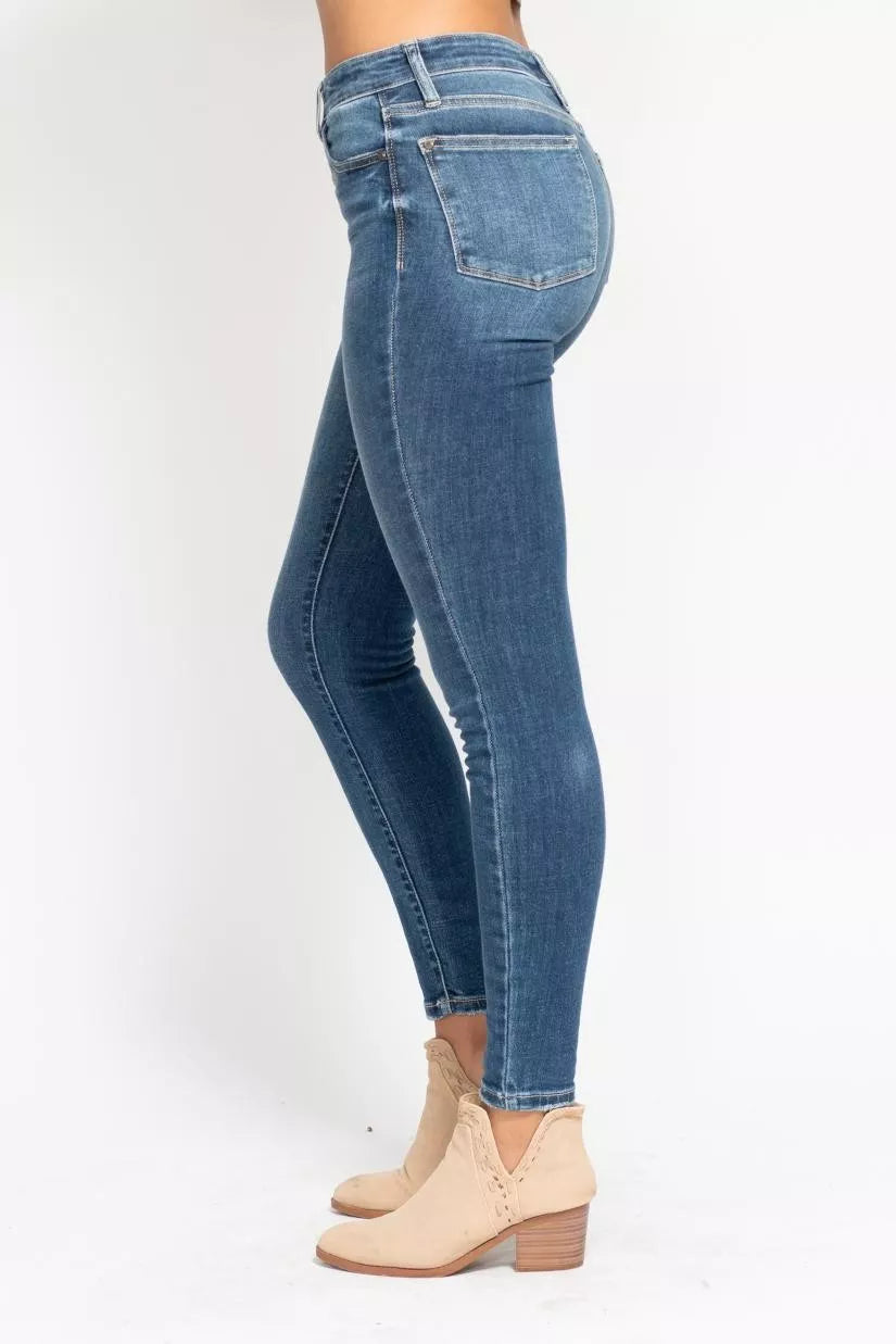 Judy Blue Full Size High Rise Button Fly Skinny Jeans Plus Size | Jeans Daverri Fashions