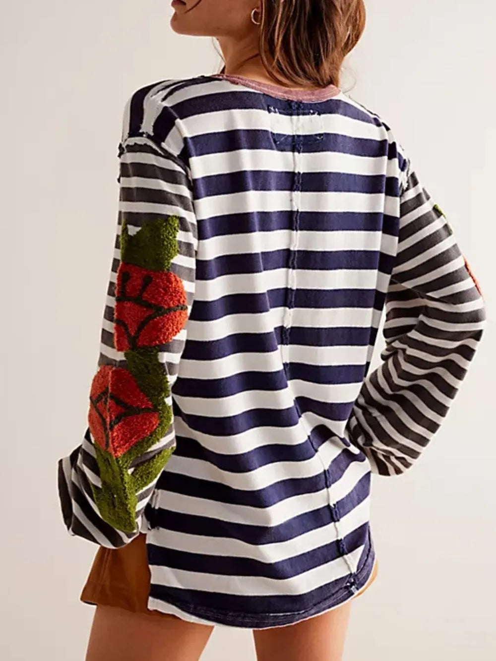Striped Round Neck Long Sleeve Sweatshirt | Sweatshirts Daverri Fashions