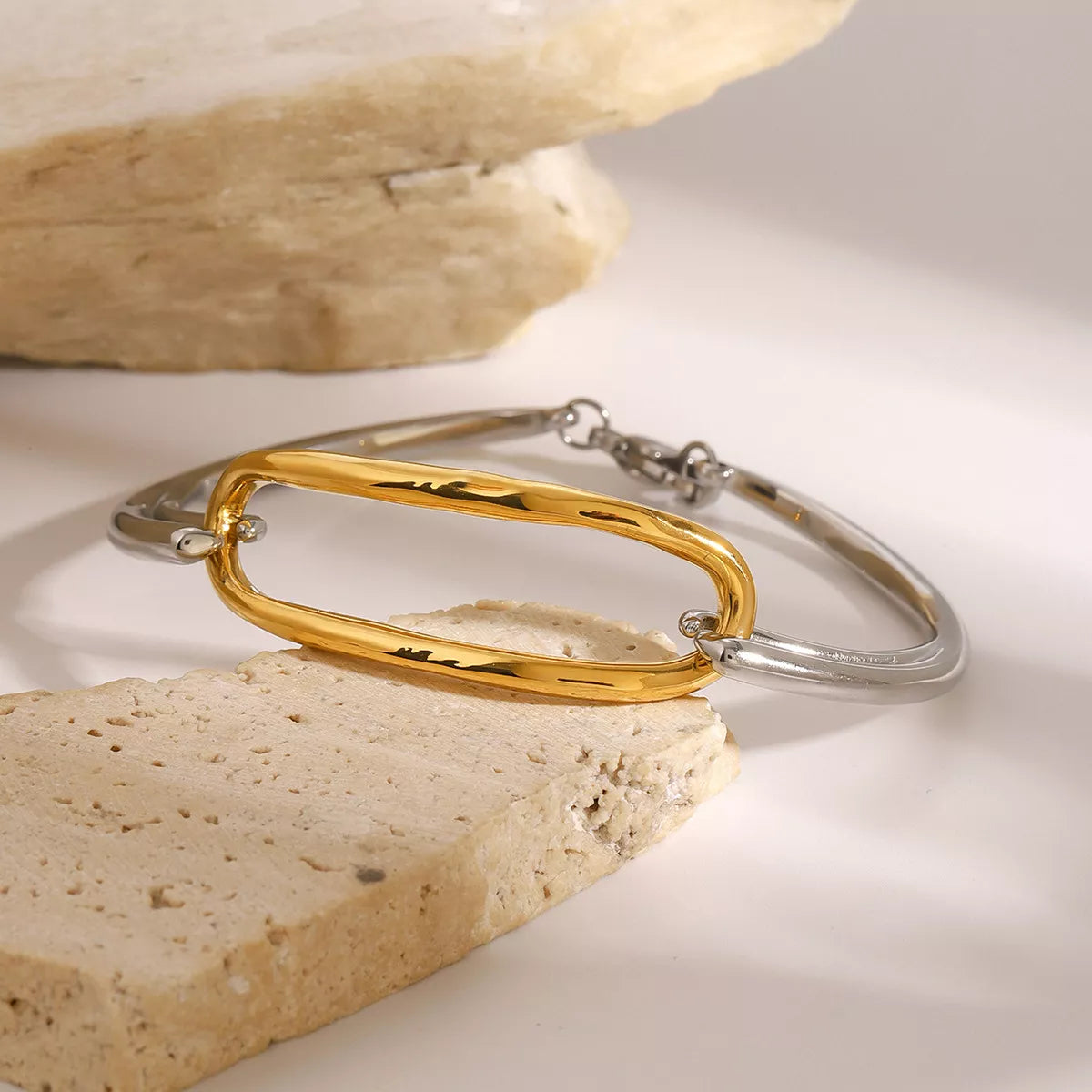 Two-Tone Geometric Link Bracelet | Bracelets Daverri Fashions