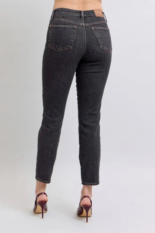Judy Blue Full Size Mid Rise Tummy Control Slim Jeans Plus Size | Daverri Fashions