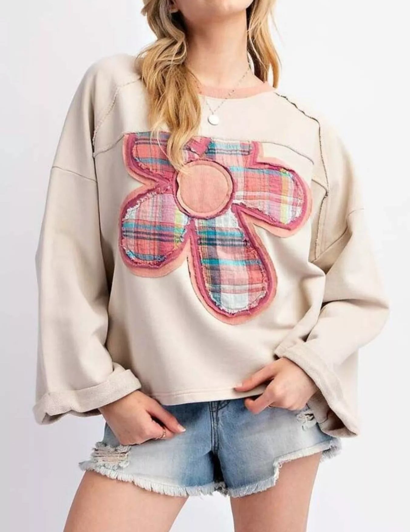 Plaid Flower Patched Round Neck T-Shirt | T-Shirts Daverri Fashions