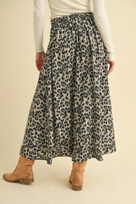 Aemi+Co Leopard Midi Skirt | Daverri Fashions