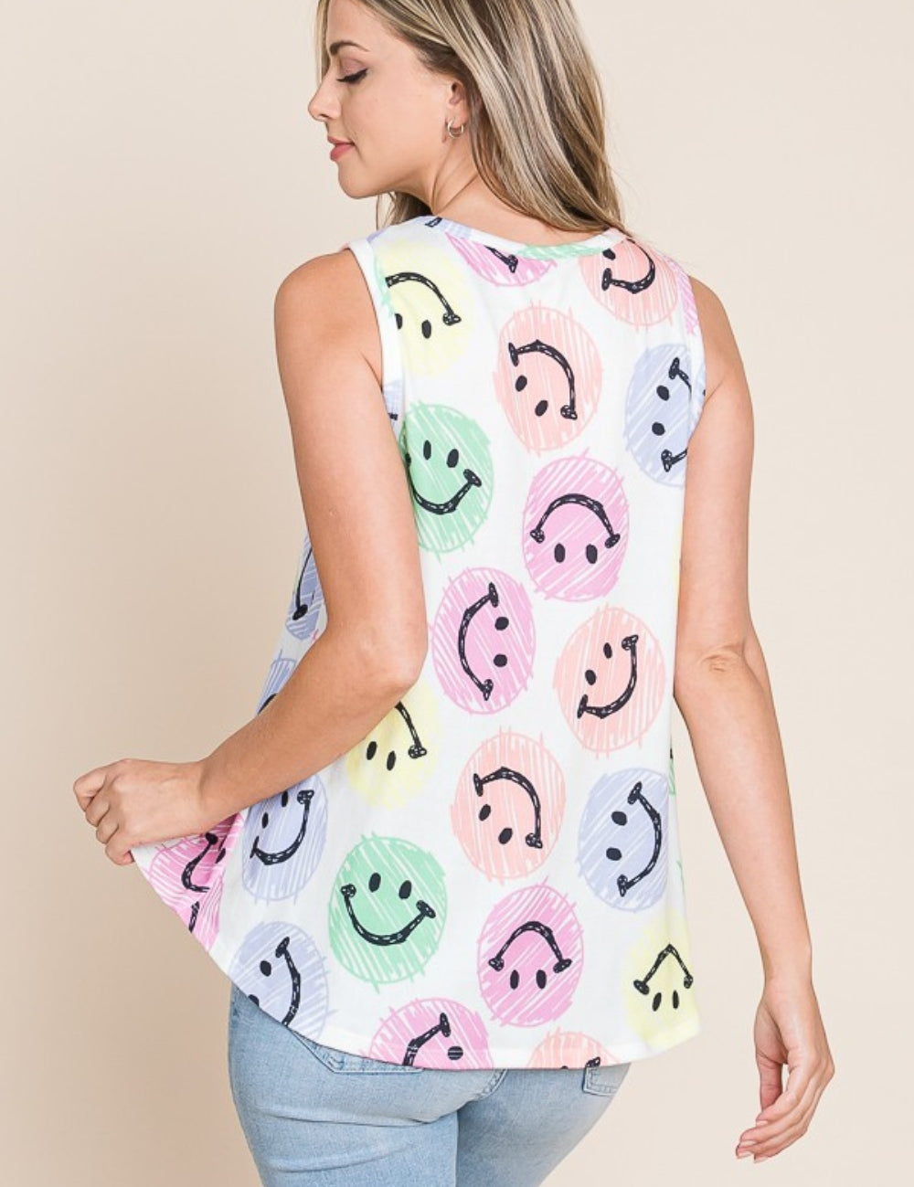 BOMBOM Smiley Face Round Neck Tank | Daverri Fashions