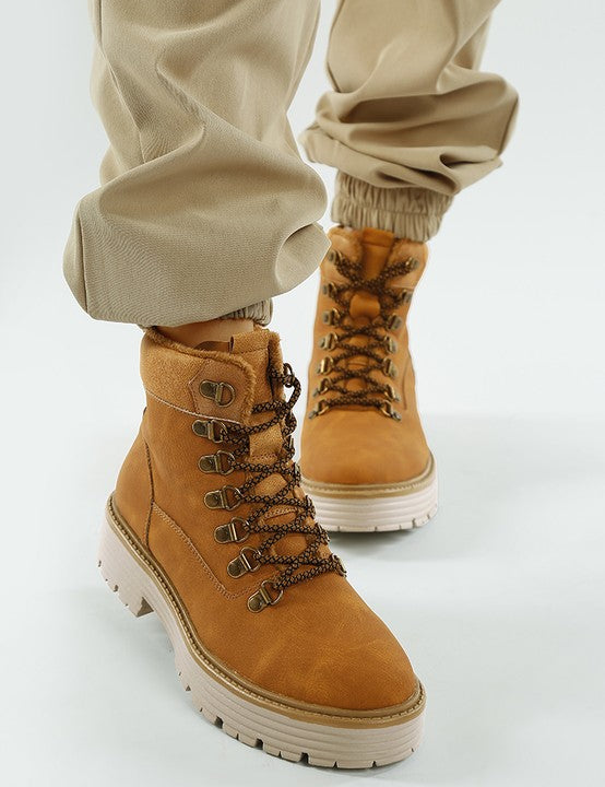 Tan Boskoff Lace-Up Chunky Warm Ankle Boots | Boots Daverri Fashions