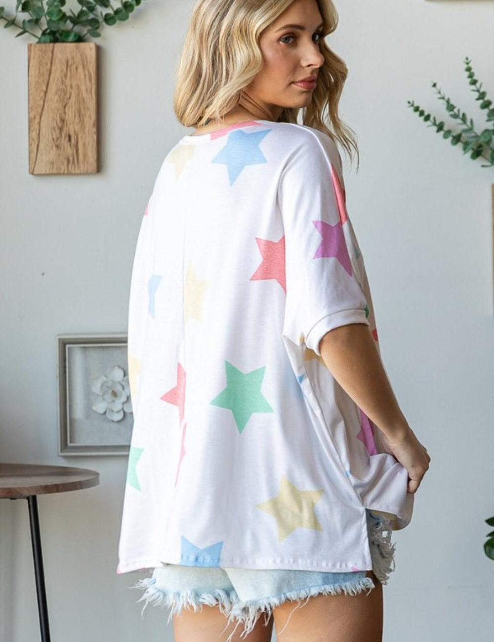 HOPELY Multi Colored Star Print T-Shirt | T-Shirts Daverri Fashions