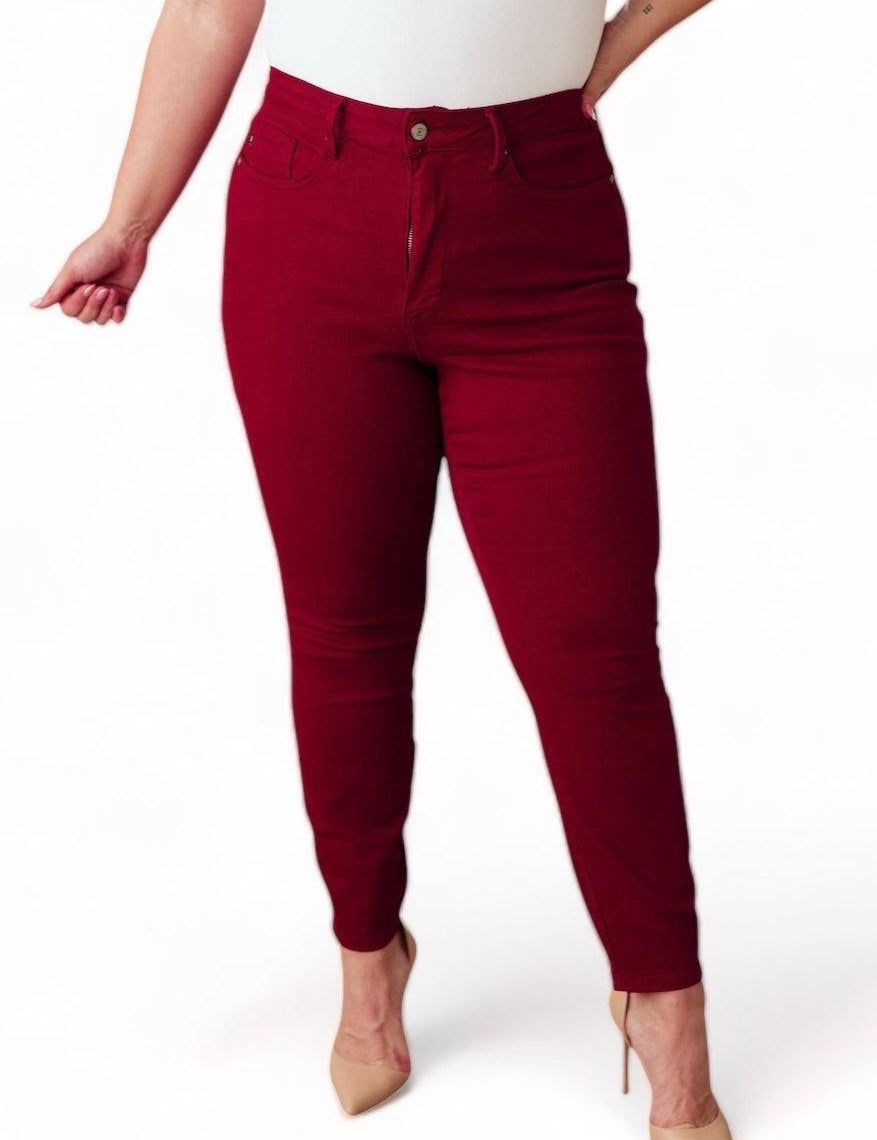Judy Blue Plus Size Control Top Jeans | Jeans Daverri Fashions