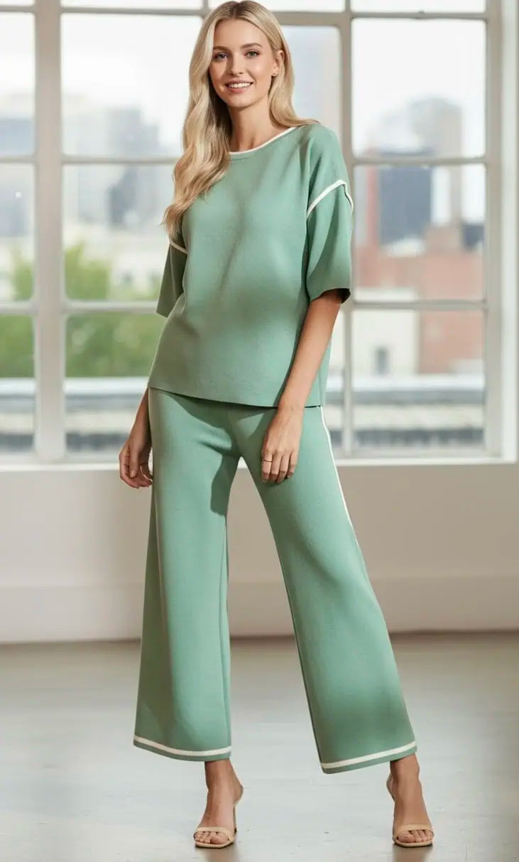 Contrast Trim T-Shirt and Drawstring Pants Set | Loungewear Sets Daverri Fashions