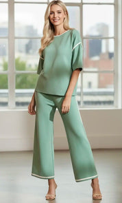 Contrast Trim T-Shirt and Drawstring Pants Set | Loungewear Sets Daverri Fashions