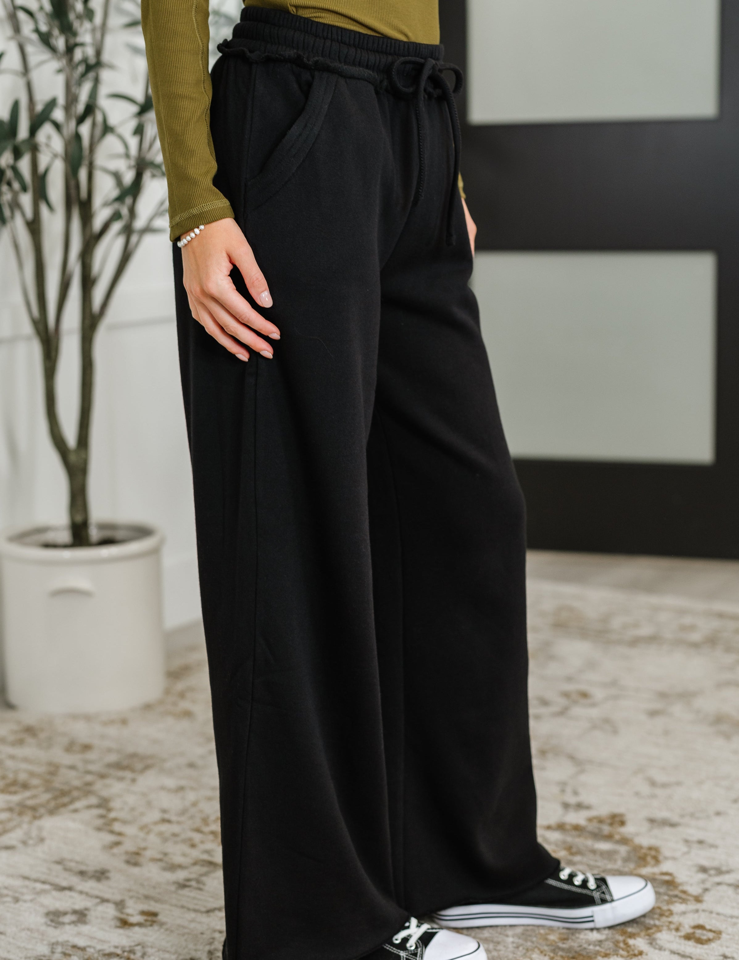 Lounge Line Wide Leg Sweats in Black | Womens Daverri Fashions