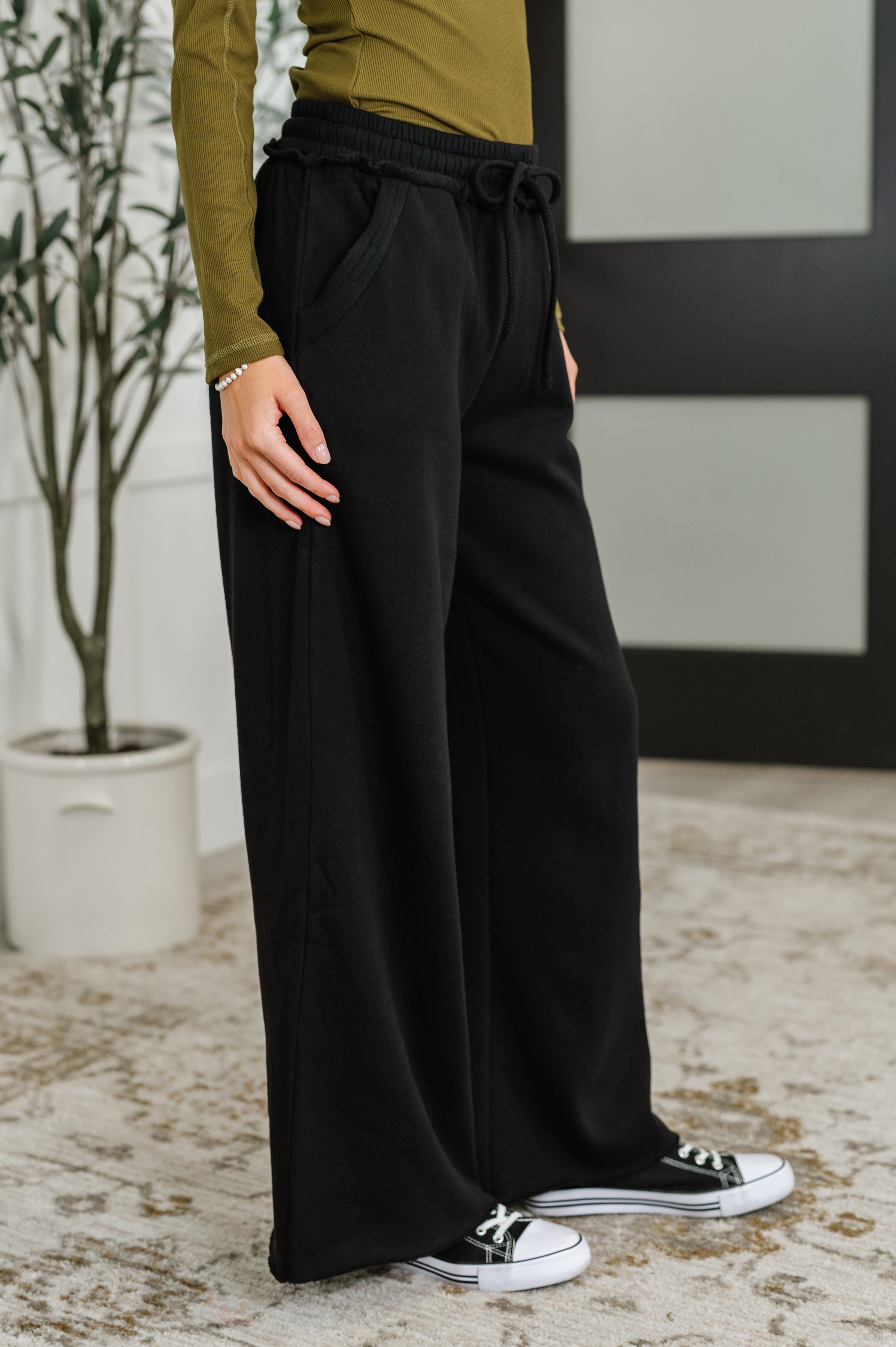 Lounge Line Wide Leg Sweats in Black | Womens Daverri Fashions