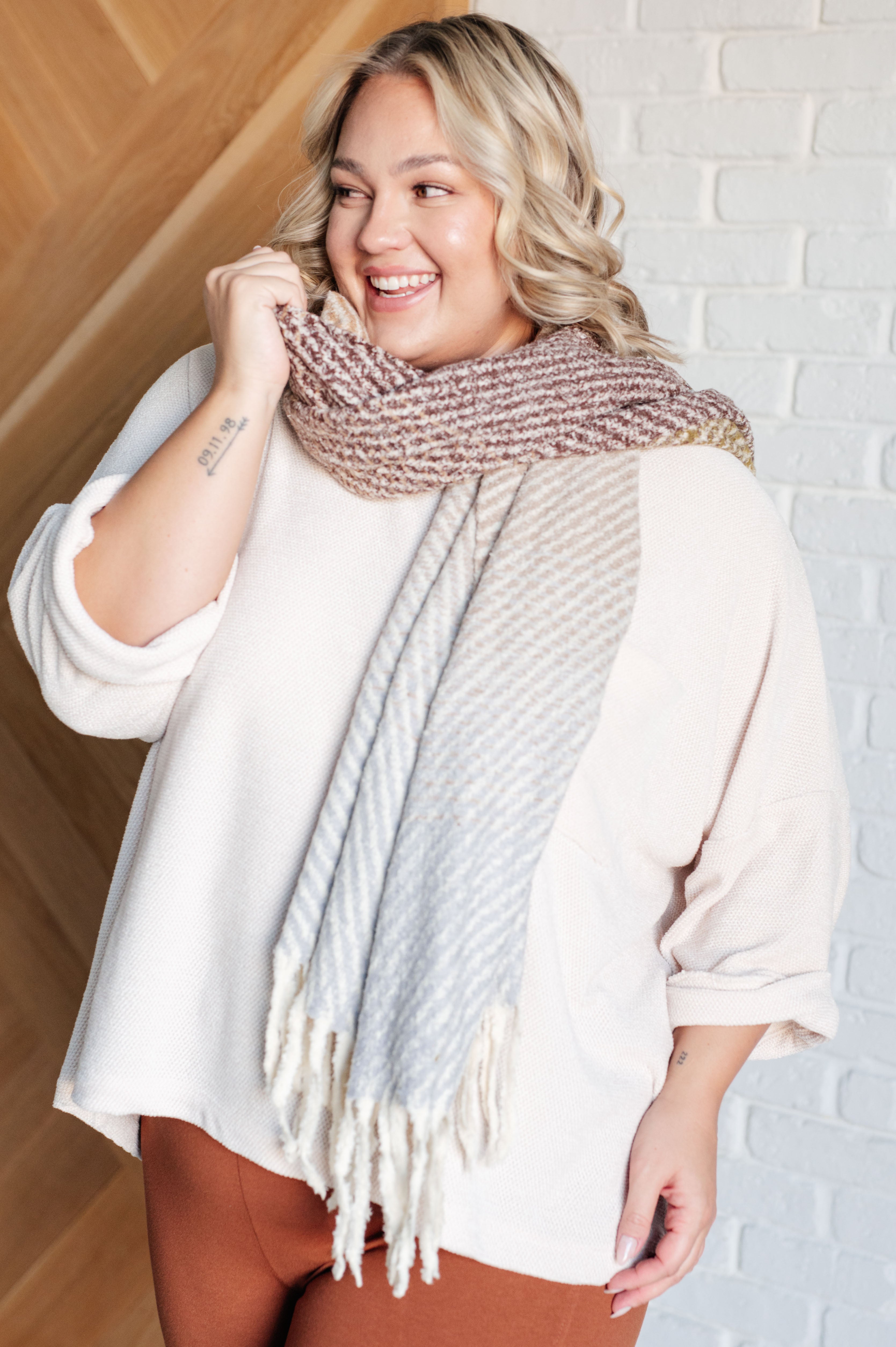 Ivory Thoughts Chenille Blouse | Tops Daverri Fashions