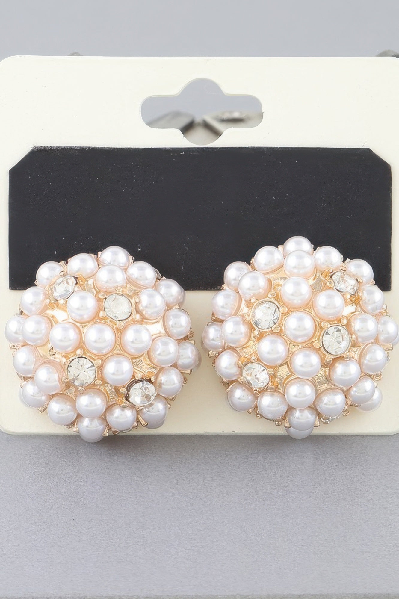 Pearl Cluster Stud Earrings | Earrings Daverri Fashions