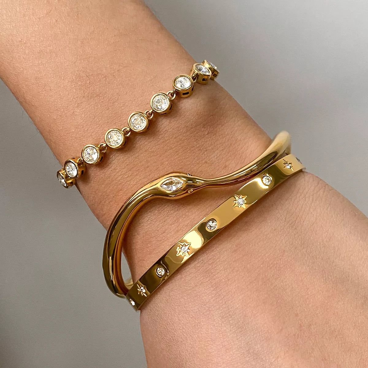 18K Gold-Plated Wave Bracelet | Bracelets Daverri Fashions