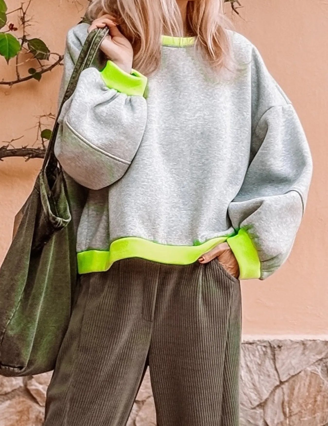 Light Gray Contrast Trim Oversized Sweatshirt | Sweatshirts Daverri Fashions