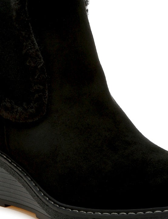 Thunderhoof Faux Fur Lined Chelsea Boots | Boots Daverri Fashions