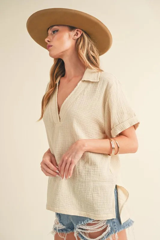 Aemi + Co Side Slit Johnny Collar Short Sleeve Cotton Gauze Blouse | Daverri Fashions