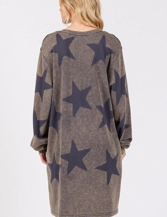 SAGE + FIG Washed Star Print Round Neck Dress | Midi Dresses Daverri Fashions