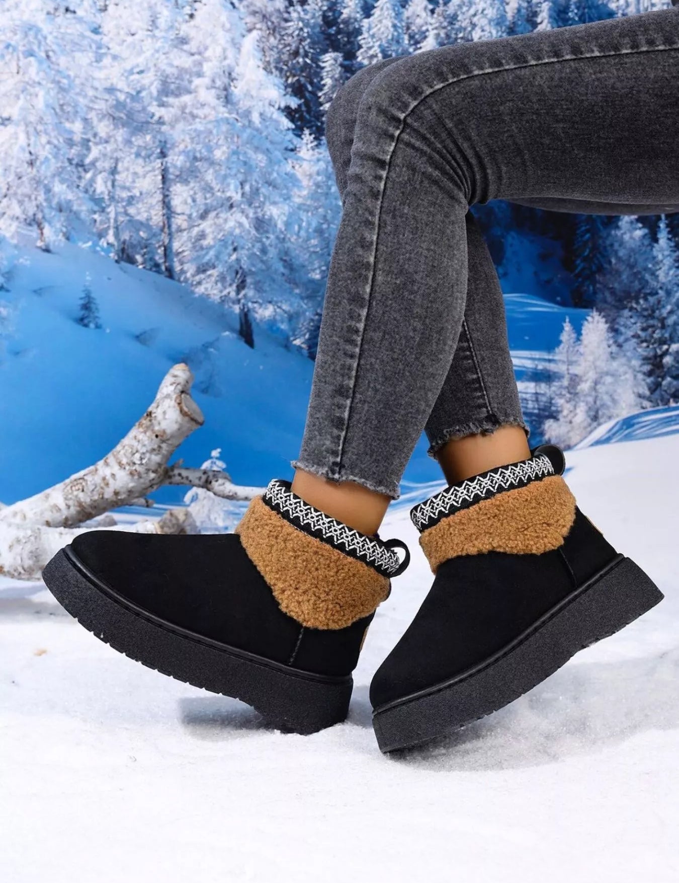 Black Round Toe Platform Boots | Boots Daverri Fashions