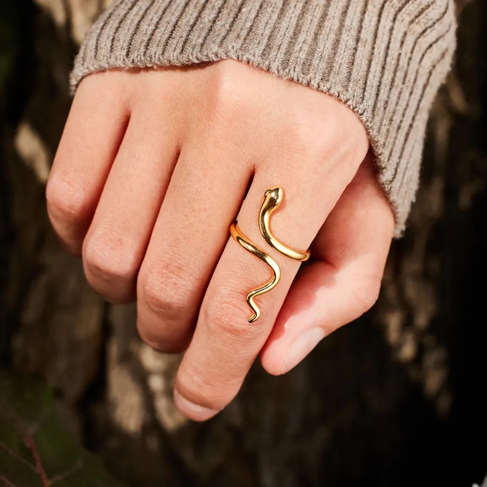 Snake Shape 18K Gold-Plated Bypass Ring | Rings Daverri Fashions