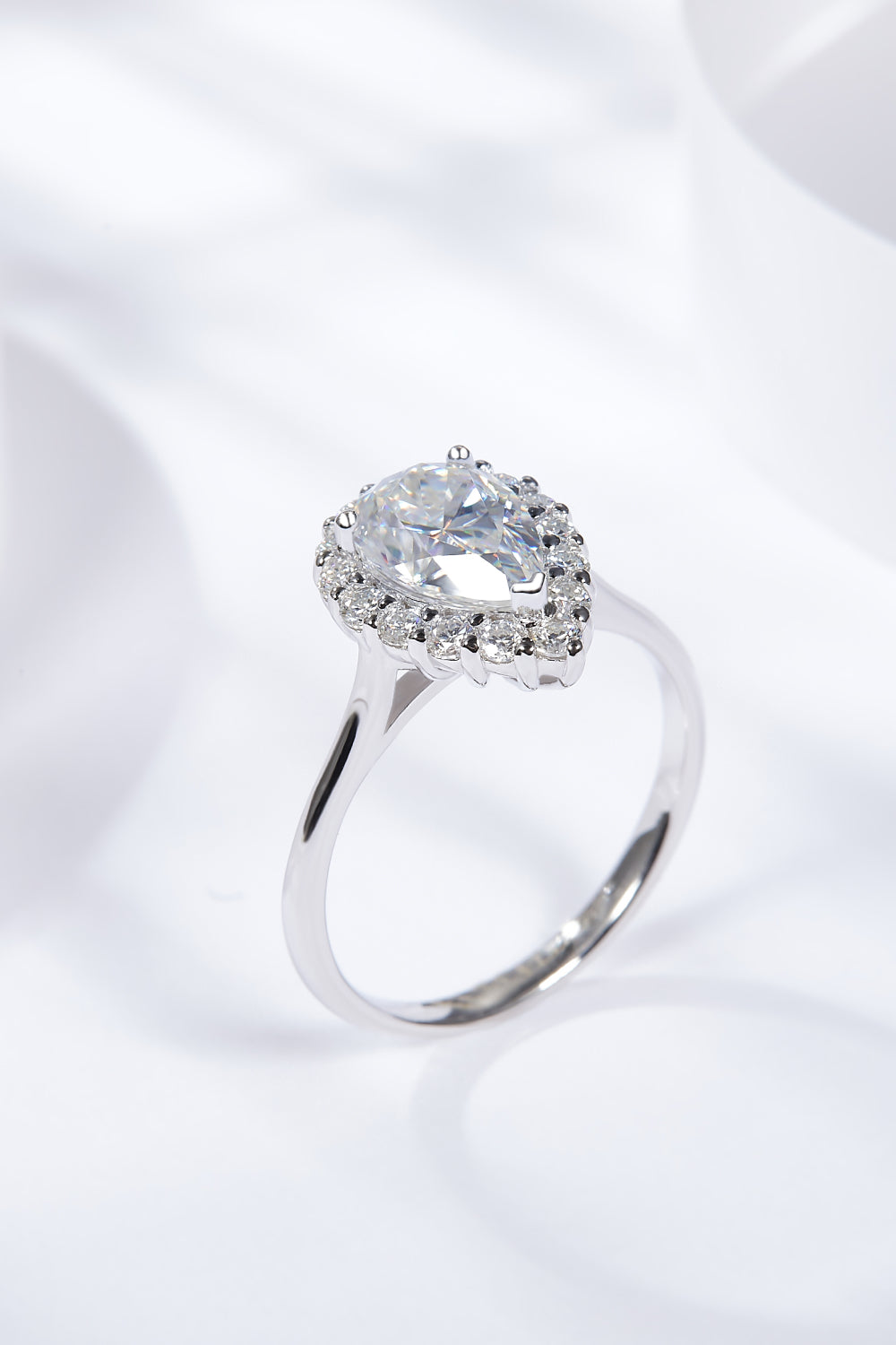 1.5 Carat Moissanite Teardrop Ring | Rings Daverri Fashions